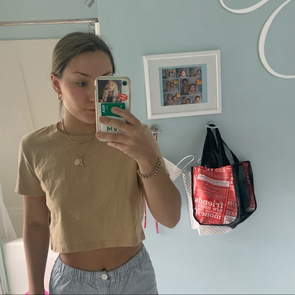 crop tshirt NWT - Picture 2 of 3